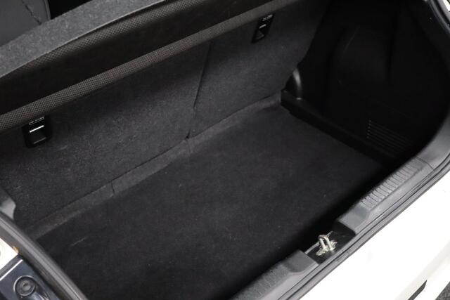 Suzuki SWIFT 1.2 Select | Cruise-control | Camera | Apple Carplay & Android Auto | Airco | Stoelverwarming | LM Velgen