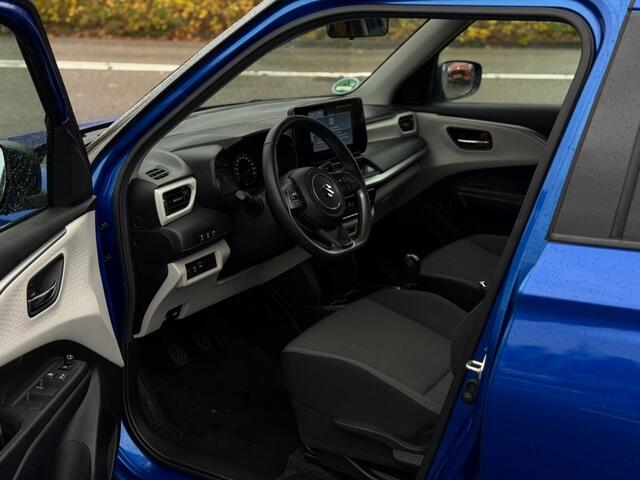 Suzuki SWIFT 1.2 STYLE SMART HYBR. KEYLESS ECC CAMERA NAVI ADD. CRUISE