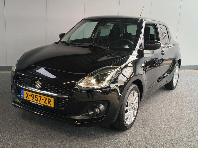 Suzuki SWIFT 1.2 Select Smart Hybrid uit 2023 Rijklaar + 12 maanden Bovag-garantie Henk Jongen Auto's in Helmond, al 50 jaar service zoals 't hoort!