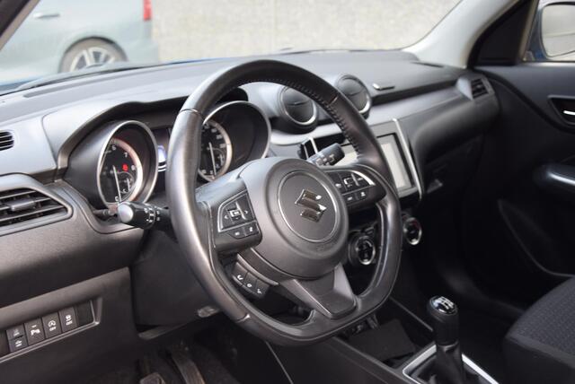 Suzuki SWIFT 1.2 Style Smart Hybrid | 1e eigenaar | Trekhaak | Dealer onderhouden |