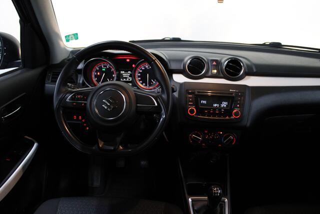 Suzuki SWIFT 1.2 Comfort Smart Hybrid / TREKHAAK AFNEEMBAAR /