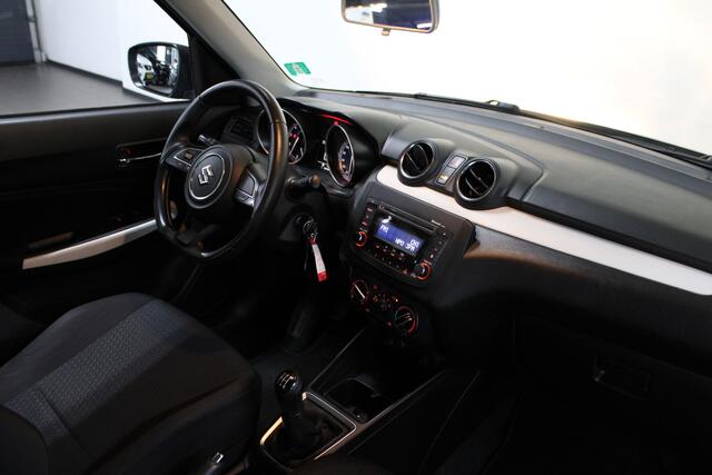 Suzuki SWIFT 1.2 Comfort Smart Hybrid / TREKHAAK AFNEEMBAAR /