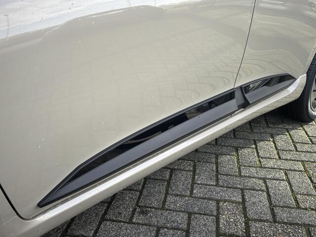 Suzuki SWIFT 1.2 Style Smart Hybrid Black Rhino/Demo/Navi/