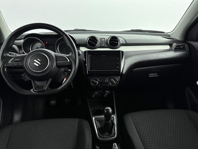Suzuki SWIFT 1.2 Select Dealeronderhouden | Metaallak | Stoelverwarming | Parkeercamera | LM-Velgen | Donker Getinte Achterruiten |
