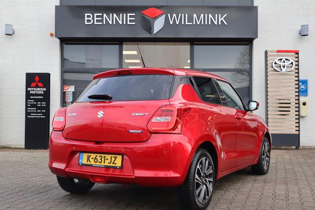 Suzuki SWIFT 1.2 Style Smart Hybrid AdaptiveCruise/Navi/Keyless/AllSeasons