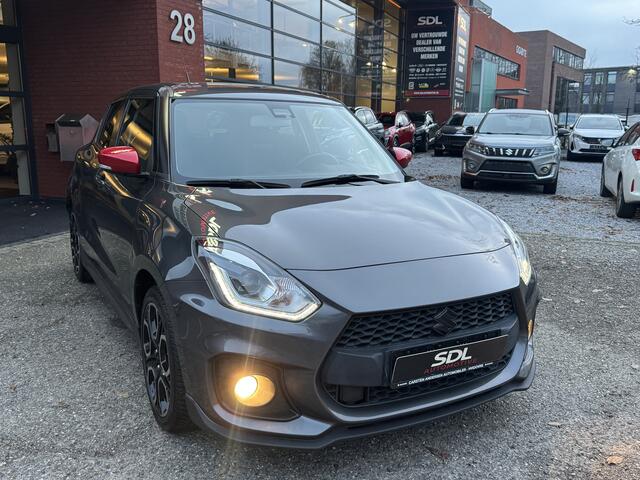 Suzuki SWIFT 1.4 Sport // 140 PK!! // ADAPTIVE CRUISE // CLIMA // STOELVERWARMING // KEY -LESS // LED //