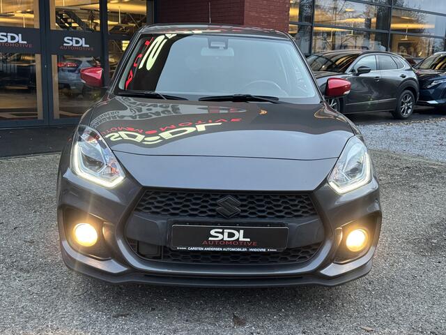 Suzuki SWIFT 1.4 Sport // 140 PK!! // ADAPTIVE CRUISE // CLIMA // STOELVERWARMING // KEY -LESS // LED //