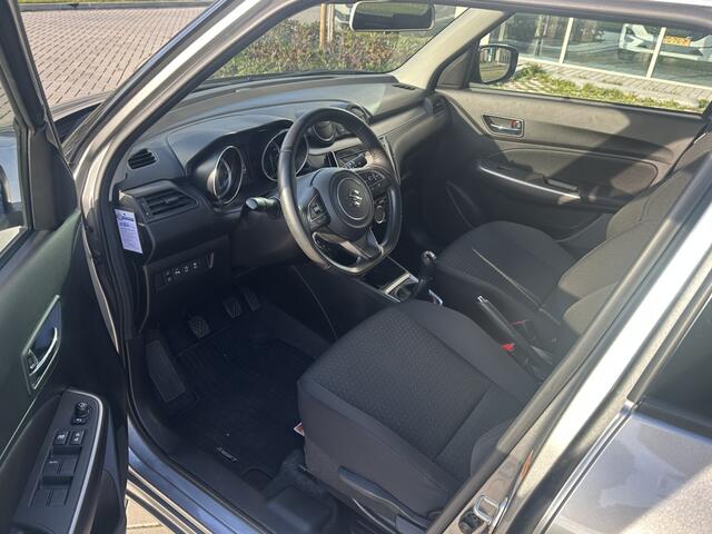 Suzuki SWIFT 1.2 Style Smart Hybr