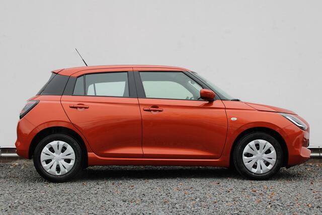 Suzuki SWIFT 1.2 Comfort Smart Hybrid Adaptive Cruise Control, Airco, Applecarpl./Andr. Auto, Navigatie, Achteruitrijcamera, Keyless Entry/Start, Dodehoek detectie