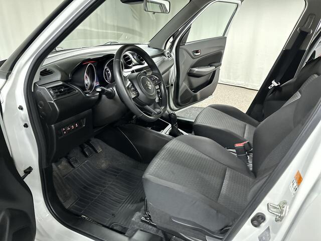 Suzuki SWIFT 1.2 Style Smart Hybrid Navi | Led | Camera