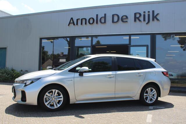 Suzuki Swace 1.8 Hybrid Select