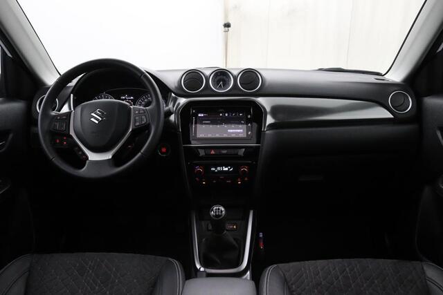 Suzuki VITARA 1.0 Boosterjet Stijl | Panoramisch Sunroof | Cruise Control |