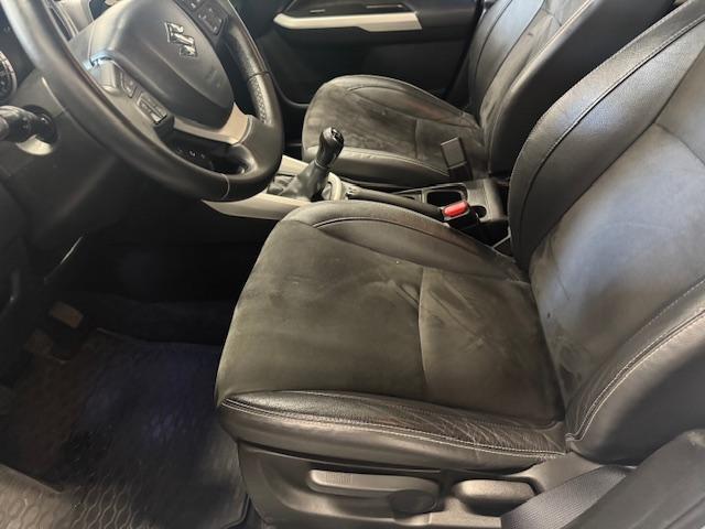 Suzuki VITARA 1.6 Exclusive I INCL. ¤ 850,00 AFL.KOSTEN + BOVAG GARANTIE