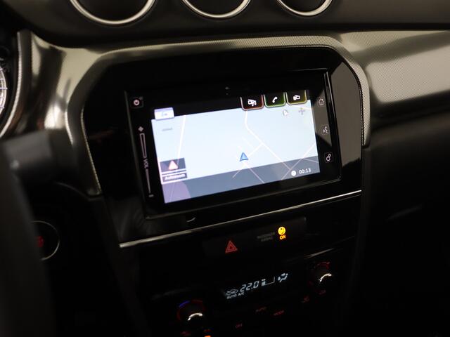 Suzuki VITARA 1.5 Hybrid Style AUTOMAAT | Navigatie | Camera | Parkeersensoren | LM velgen | Stoelverwarming |