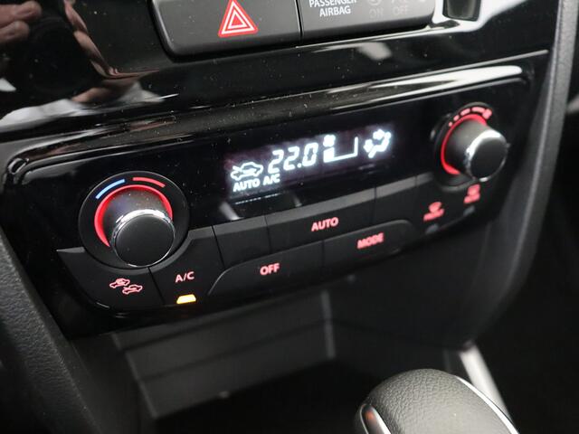 Suzuki VITARA 1.5 Hybrid Style AUTOMAAT | Navigatie | Camera | Parkeersensoren | LM velgen | Stoelverwarming |