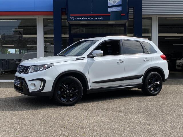 Suzuki VITARA 1.4 S / Adaptieve Cruise-Control / Stoelverwarming / Trekhaak / Radio-Bluetooth / Navi / LED / Getint-Glas / Elektr.-Pakket / PDC V+A met Camera-Achter / 17'' LMV / ENZ.