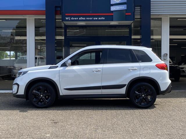 Suzuki VITARA 1.4 S / Adaptieve Cruise-Control / Stoelverwarming / Trekhaak / Radio-Bluetooth / Navi / LED / Getint-Glas / Elektr.-Pakket / PDC V+A met Camera-Achter / 17'' LMV / ENZ.