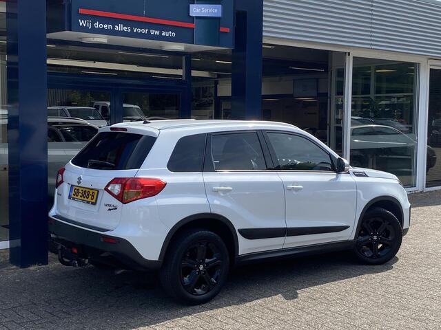 Suzuki VITARA 1.4 S / Adaptieve Cruise-Control / Stoelverwarming / Trekhaak / Radio-Bluetooth / Navi / LED / Getint-Glas / Elektr.-Pakket / PDC V+A met Camera-Achter / 17'' LMV / ENZ.