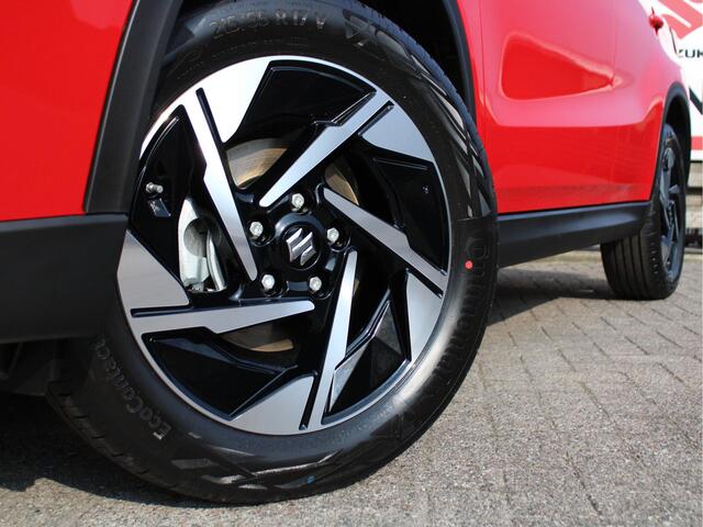 Suzuki VITARA 1.5 Hybrid Style 115PK Automaat Panoramadak, Navigatie, Parkeersensoren V en A, Stoelverwarming, Achteruitrijcamera