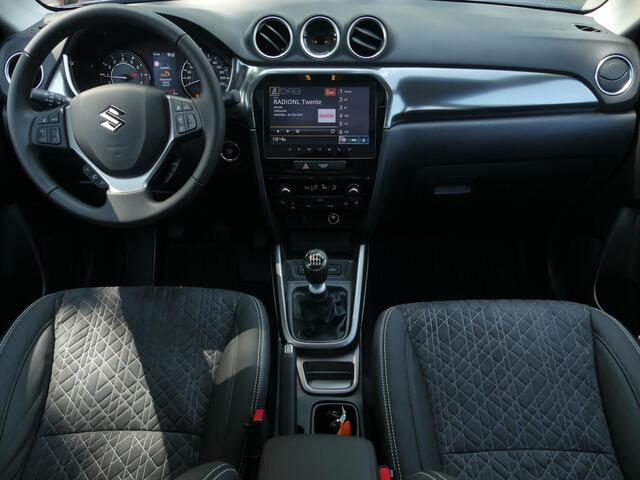 Suzuki VITARA 1.4 Boosterjet Style Smart Hybrid 6 jaar garantie! Nieuw uit voorraad leverbaar! Sunroof!