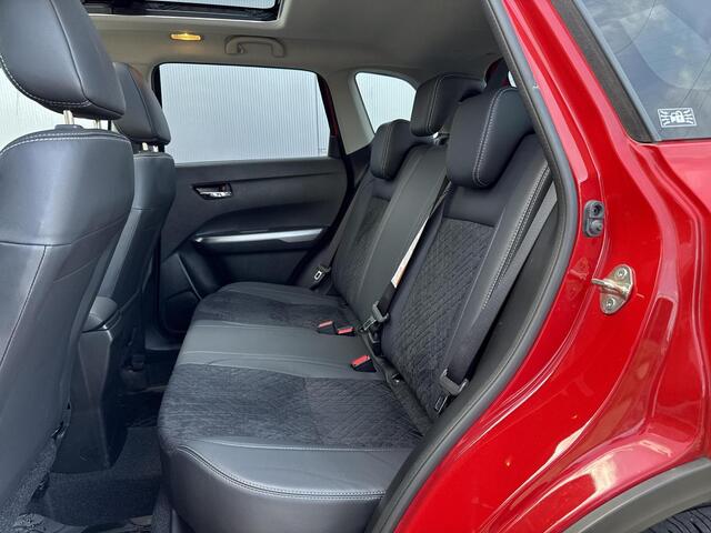 Suzuki VITARA 1.4 Boosterjet Style Smart Hybrid **NAVIGATIE/ PANORAMA DAK/ DODEHOEK DETECTIE/ 36 MAANDEN GARANTIE**