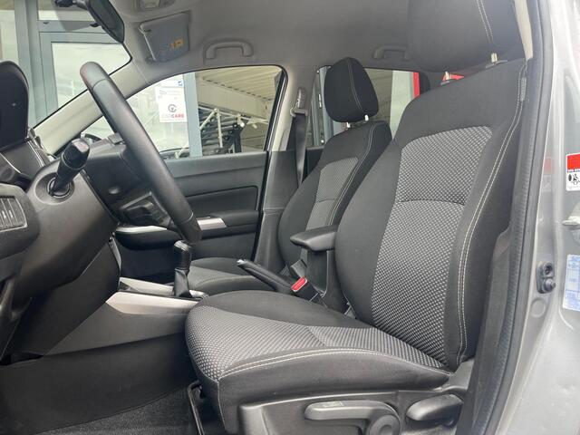 Suzuki VITARA 1.0 Boosterjet Select / Afneembare trekhaak / Navi / Camera /