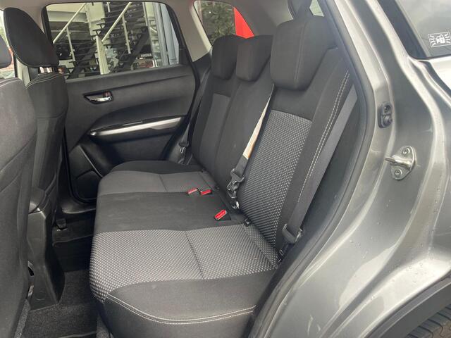 Suzuki VITARA 1.0 Boosterjet Select / Afneembare trekhaak / Navi / Camera /