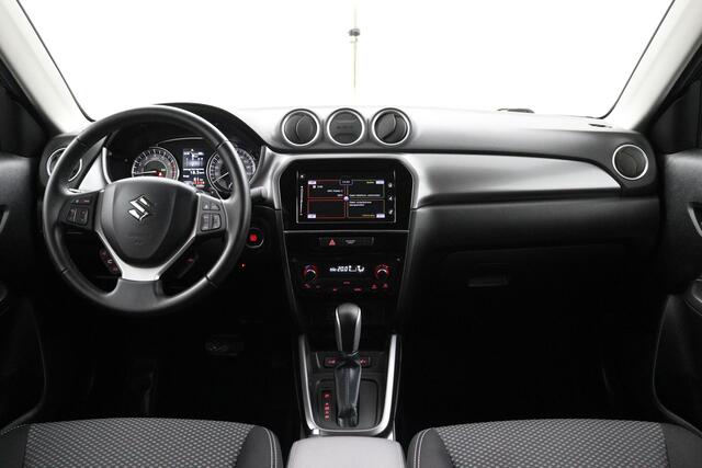 Suzuki VITARA 1.4 Boosterjet Select Smart Hybrid Automaat | Trekhaak | Keyless Entry | Parkeersensoren | Stoelverwarming | Apple Carplay | Android Auto |