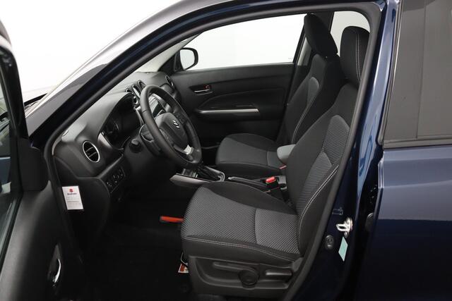 Suzuki VITARA 1.4 Boosterjet Select Hybrid Automaat | 1.4 Automaat | Direct Leverbaar | Keyless Entry | Navigatie | Parkeersensoren Achter |