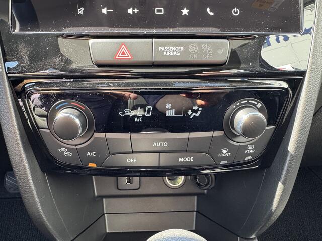 Suzuki VITARA 1.4 Boosterjet Style Hybrid Betreft een Demo. Op korte termijn leverbaar info: M.Safari 0492588976