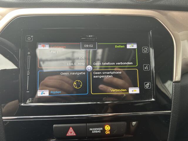 Suzuki VITARA 1.6 High Executive panodak airco/ecc navi leer