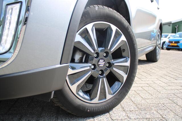 Suzuki VITARA 1.5 Hybrid Style Panoramadak, Parkeersensoren V en A, Stoelverwarming, Achteruitrijcamera