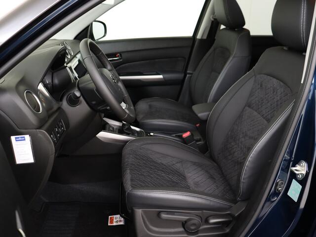 Suzuki VITARA 1.4 Boosterjet Style Hybrid | Sunroof | Parkeersensoren Voor & Achter | Suede met Leder | Pano / Sunroof