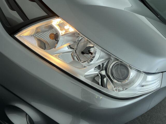 Suzuki VITARA 1.6 Exclusive / P.Cam / All-seasonbanden