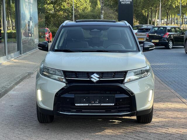 Suzuki VITARA 1.5 Hybrid Style | Panoramadak | Half leder | Navigatie |