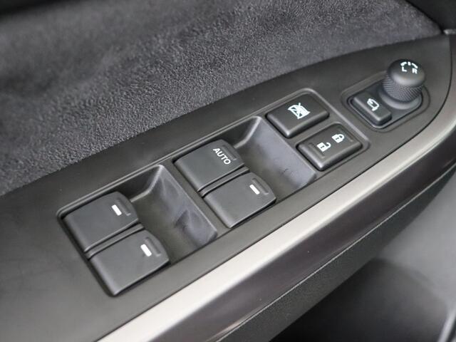 Suzuki VITARA 1.4 Boosterjet Style Smart Hybrid | Panodak / Sunroof | Apple Carplay Android Auto | Sidebars | Rhino Pack |