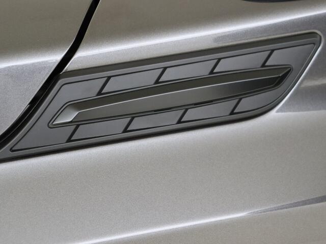 Suzuki VITARA 1.4 Boosterjet Style Smart Hybrid | Panodak / Sunroof | Apple Carplay Android Auto | Sidebars | Rhino Pack |