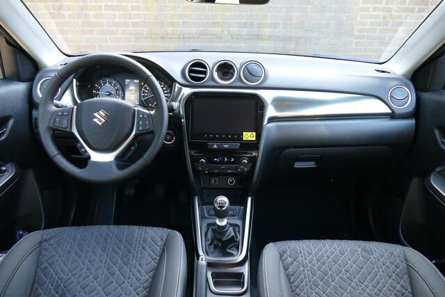 Suzuki VITARA 1.4 Boosterjet Style Smart Hybrid | 1500KG TREKGEWICHT |