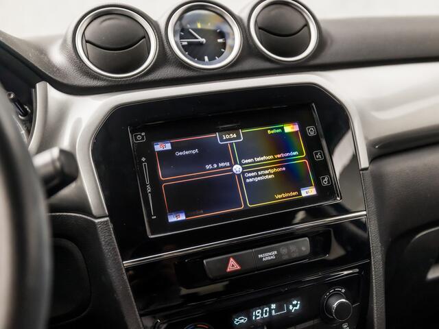 Suzuki VITARA 1.6 Exclusive Sport Automaat (APPLE CARPLAY, CLIMATE, CAMERA, STOELVERWARMING, SPORTSTOELEN, LM VELGEN, TREKHAAK, CRUISE, NIEUWSTAAT)