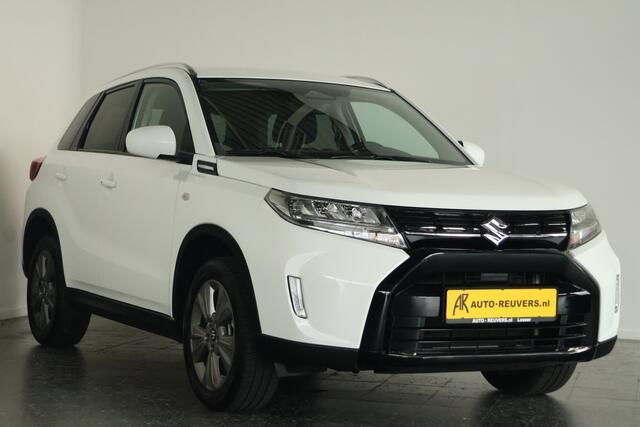 Suzuki VITARA 1.5 Hybrid Style / LED / ACC / Navi / CarPlay / Cam / Keyless