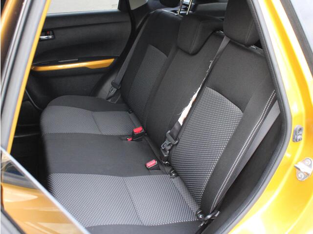 Suzuki VITARA 1.4 Boosterjet Select Trekhaak, Multimediasysteem, Cruise en Climate Control, Stoelverwarming, Navigatie