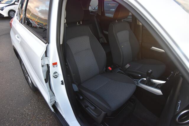 Suzuki VITARA 1.6 Exclusive Allgrip 4X4 , TREKHAAK , A UITRIJ CAM , CLIMATR , CR CONTR , NAVI VIA APP ,