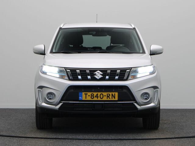 Suzuki VITARA 1.4 Boosterjet Style Smart Hybrid | Navigatie | Parkeersensoren voor en achter | Stoelverwarming | Trekhaak |