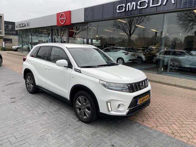 Suzuki VITARA 1.4 Boosterjet Select Smart Hybrid | Trekhaak | Navigatie via Carplay/Android | Achteruitrijcamera |