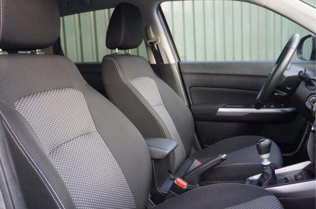 Suzuki VITARA 1.4 Boosterjet Select Smart Hybrid + Camera/ Carplay/ Adapt.Cruise/ 1500kg. trekgewicht/ Garantie!