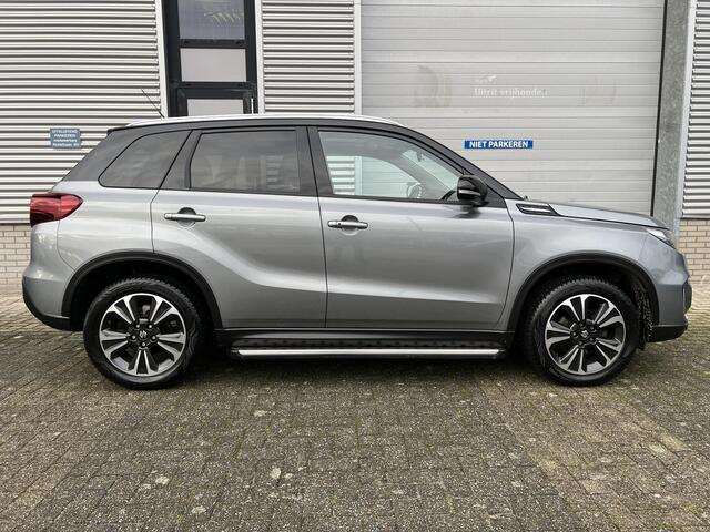 Suzuki VITARA 1.4 Boosterjet Style Smart Hybrid | All Season Banden | Trekhaak | Luxe uitvoering | Elek. Schuif/Kantel Dak | Apple Carplay & Android Auto