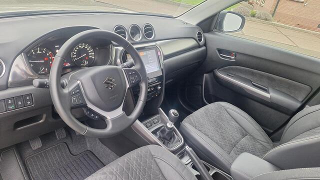 Suzuki VITARA 1.4 Boosterjet Style Smart Hybrid RIJKLAAR PRIJS