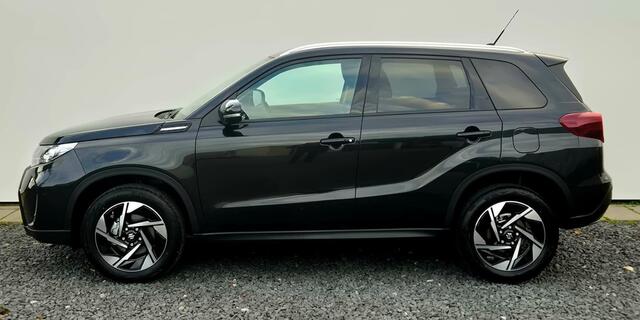 Suzuki VITARA 1.4 Boosterjet Smart Hybrid Style MY 2026 - 17" Wielen - Camera achter - Verwarmbare voorstoelen - Privacy Glass - Apple carplay Android auto - kunstlederen/suede bekleding - Dodehoek Detectie