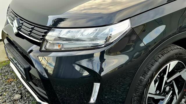 Suzuki VITARA 1.4 Boosterjet Smart Hybrid Style MY 2026 - 17" Wielen - Camera achter - Verwarmbare voorstoelen - Privacy Glass - Apple carplay Android auto - kunstlederen/suede bekleding - Dodehoek Detectie