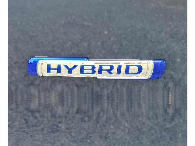 Suzuki VITARA 1.4 Boosterjet Smart Hybrid Style MY 2026 - 17" Wielen - Camera achter - Verwarmbare voorstoelen - Privacy Glass - Apple carplay Android auto - kunstlederen/suede bekleding - Dodehoek Detectie - Two tone